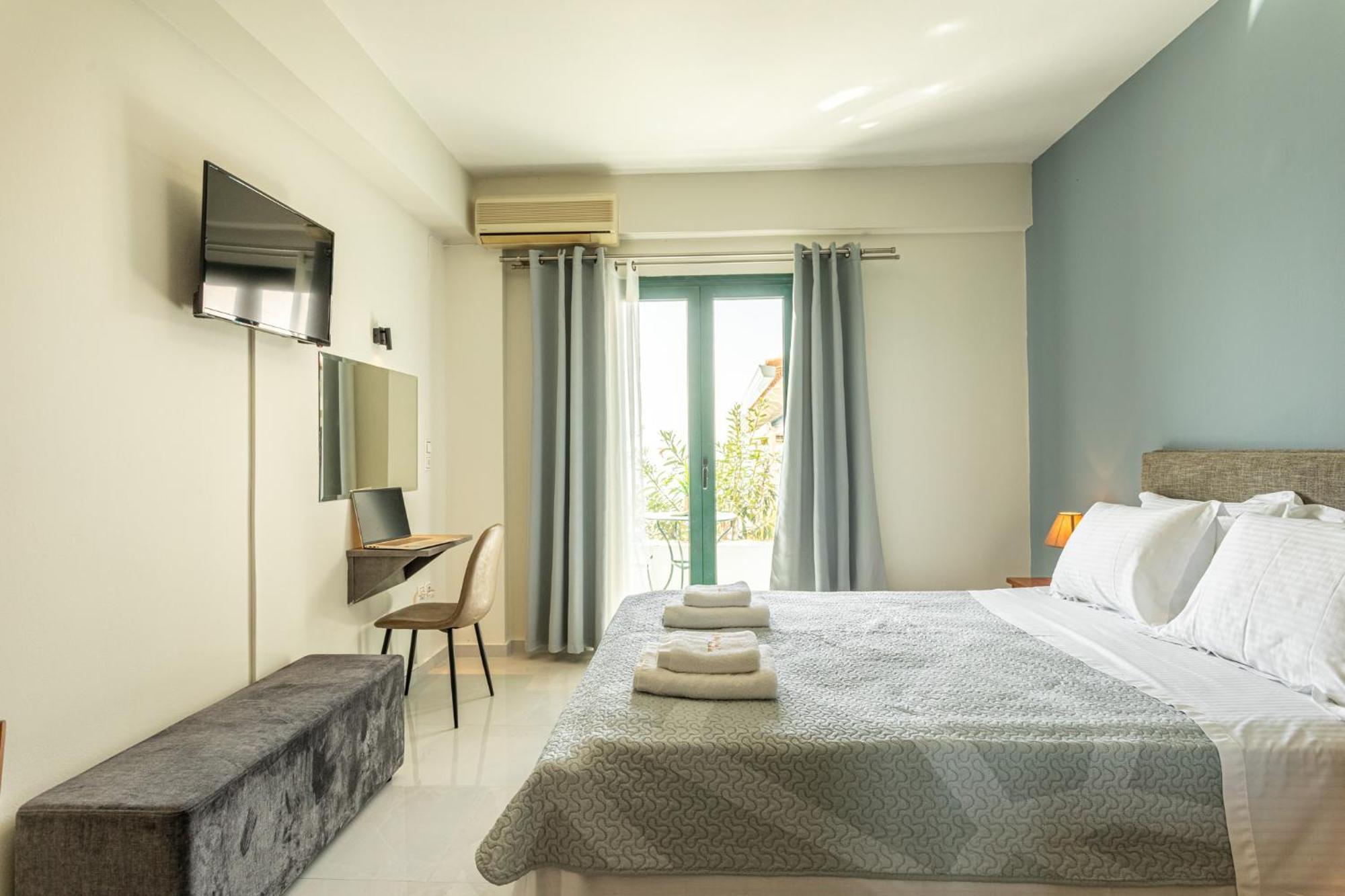 Marina Aparthotel Kardamyli Exterior foto
